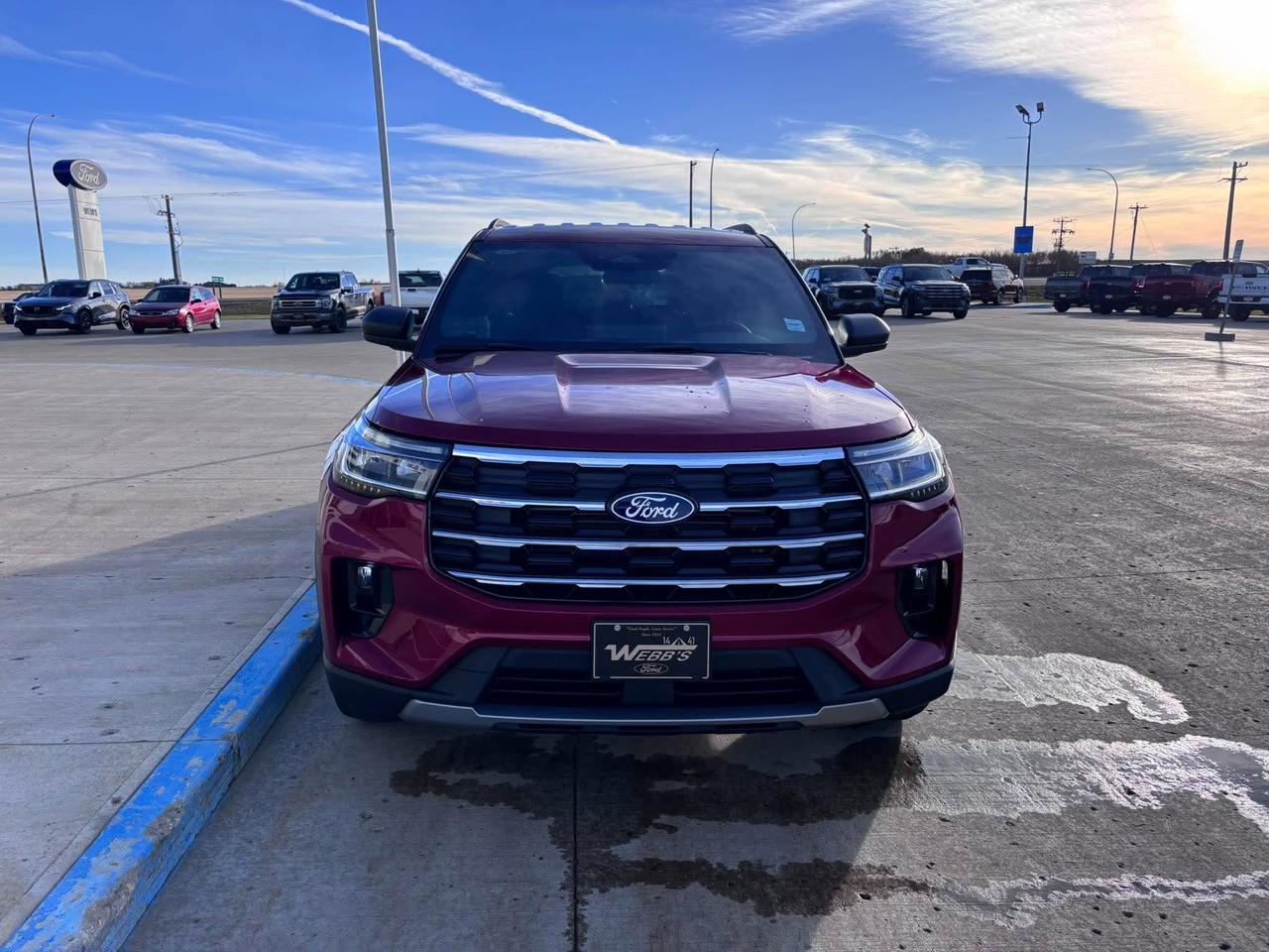 2027 Ford Explorer Active w/200A Pkg 4WD Photo1