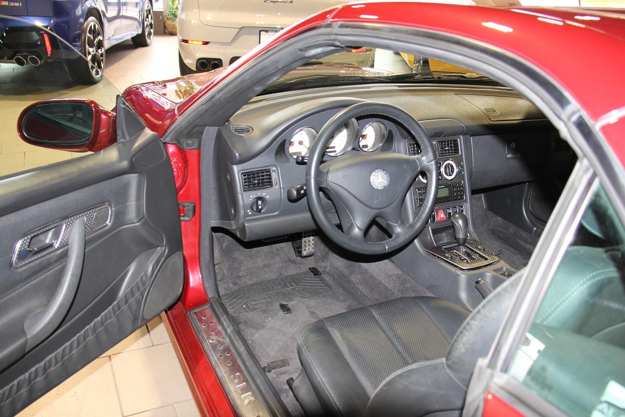 2001 Mercedes-Benz SLK Kompressor 2.3L Photo