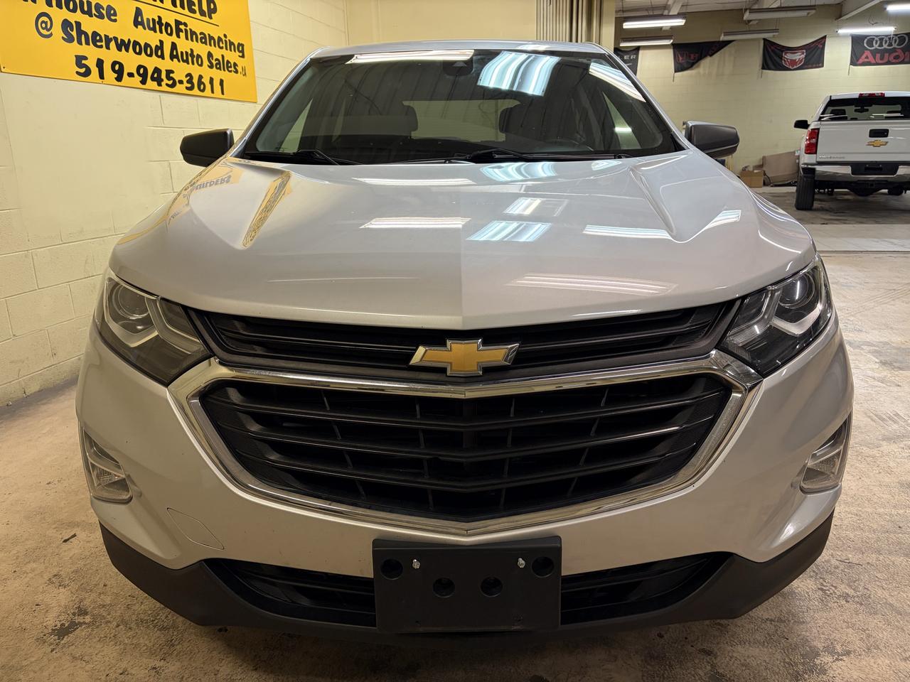 2020 Chevrolet Equinox LS Photo