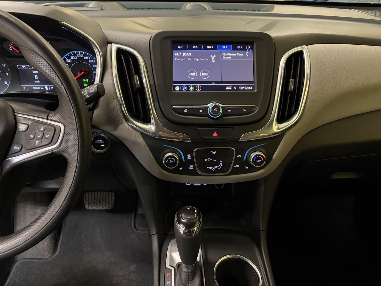 2020 Chevrolet Equinox LS Photo