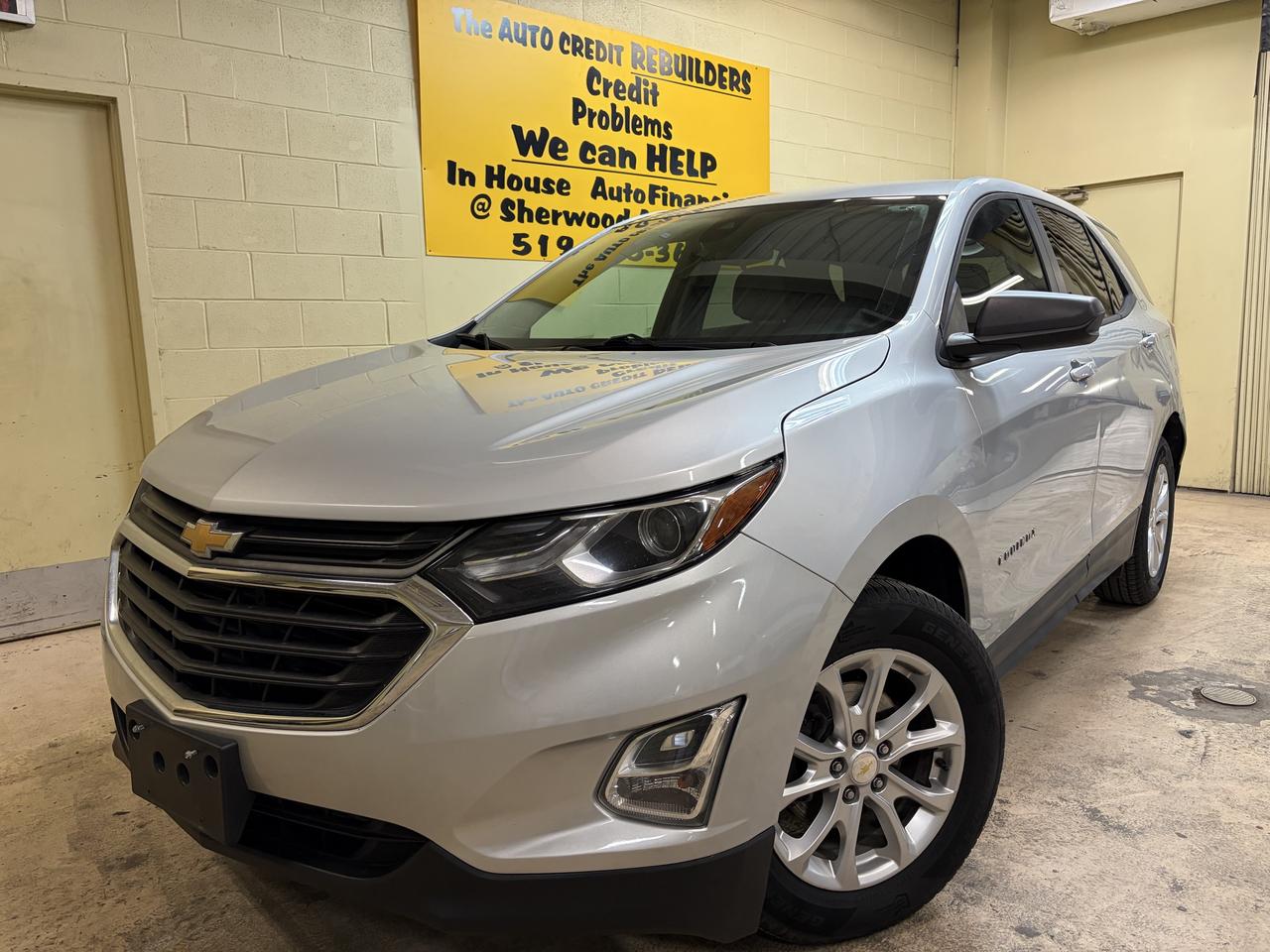 2020 Chevrolet Equinox LS Photo0