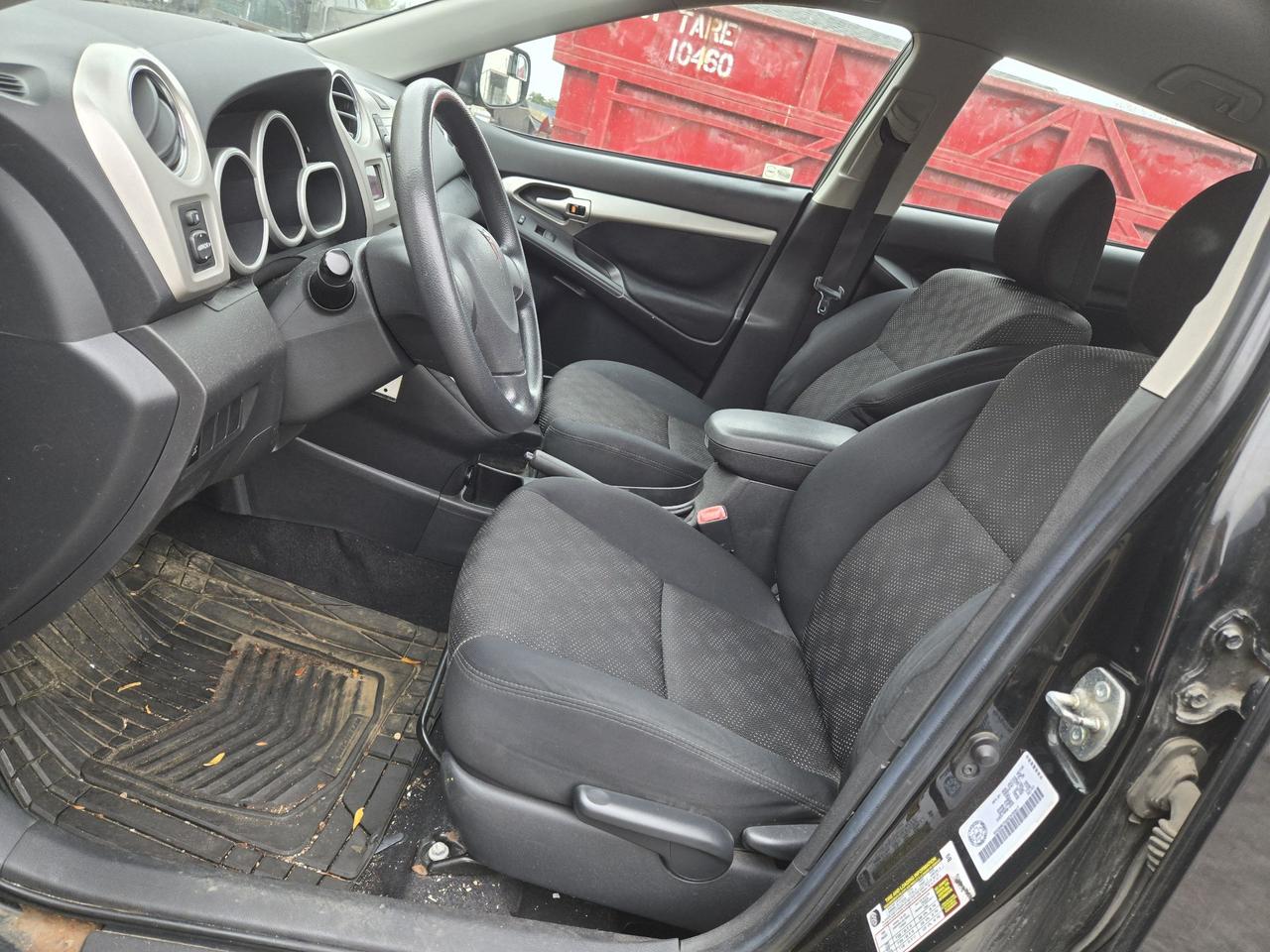 2009 Pontiac Vibe  - Photo #11
