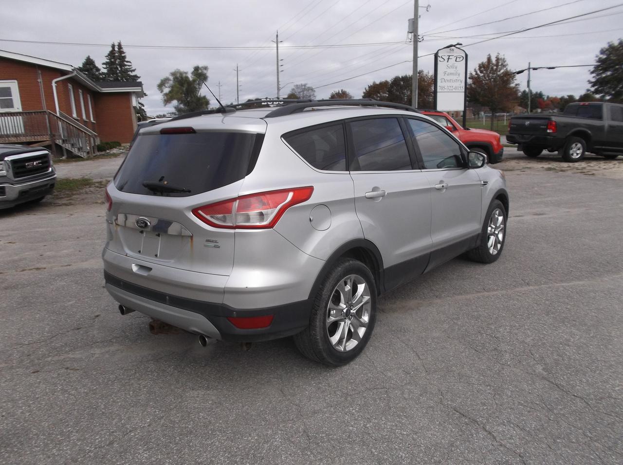 2013 Ford Escape SEL AWD Photo4