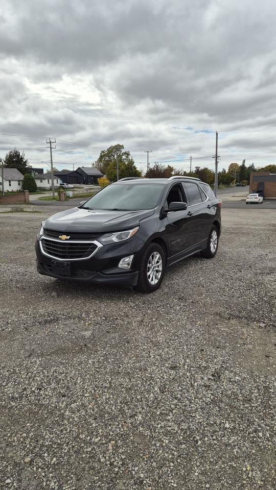 2018 Chevrolet Equinox LT Photo1