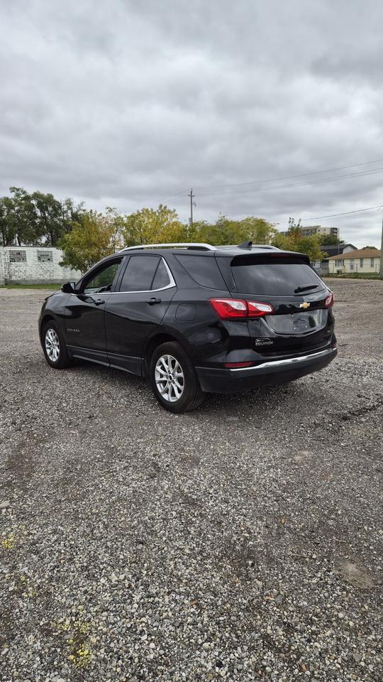 2018 Chevrolet Equinox LT Photo