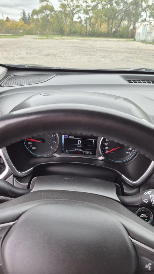 2018 Chevrolet Equinox LT Photo