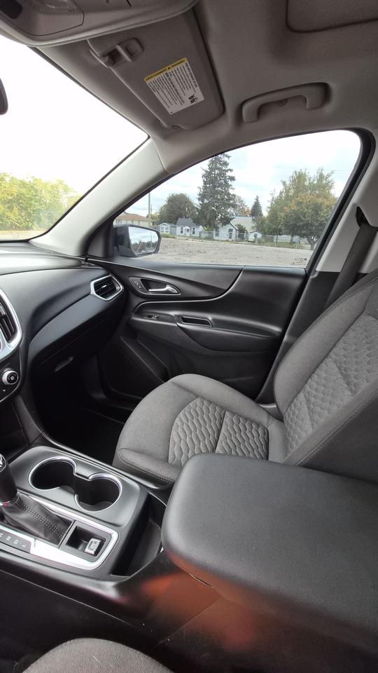 2018 Chevrolet Equinox LT Photo
