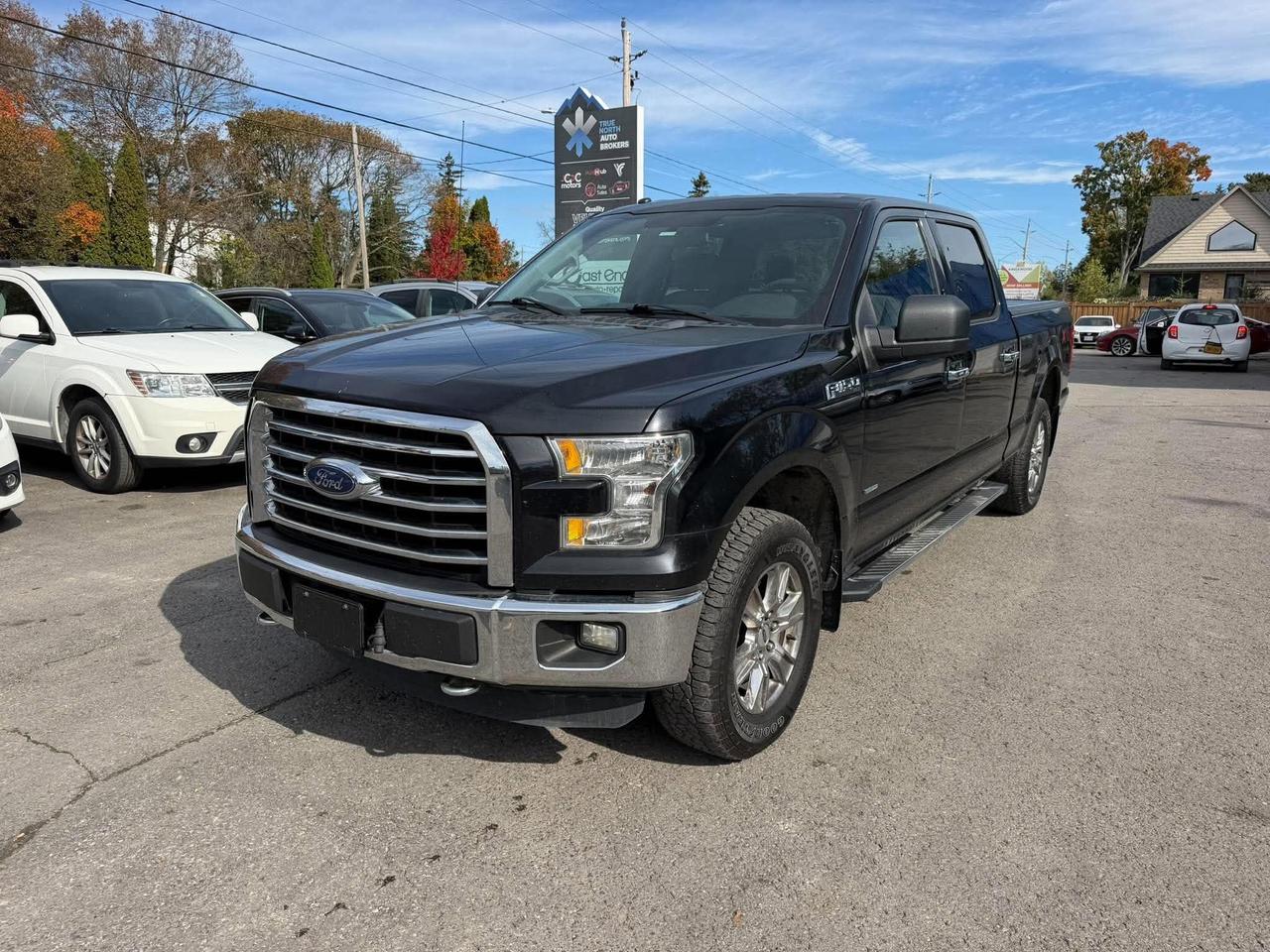 2016 Ford F-150 4WD SUPERCREW 157" XLT Photo2