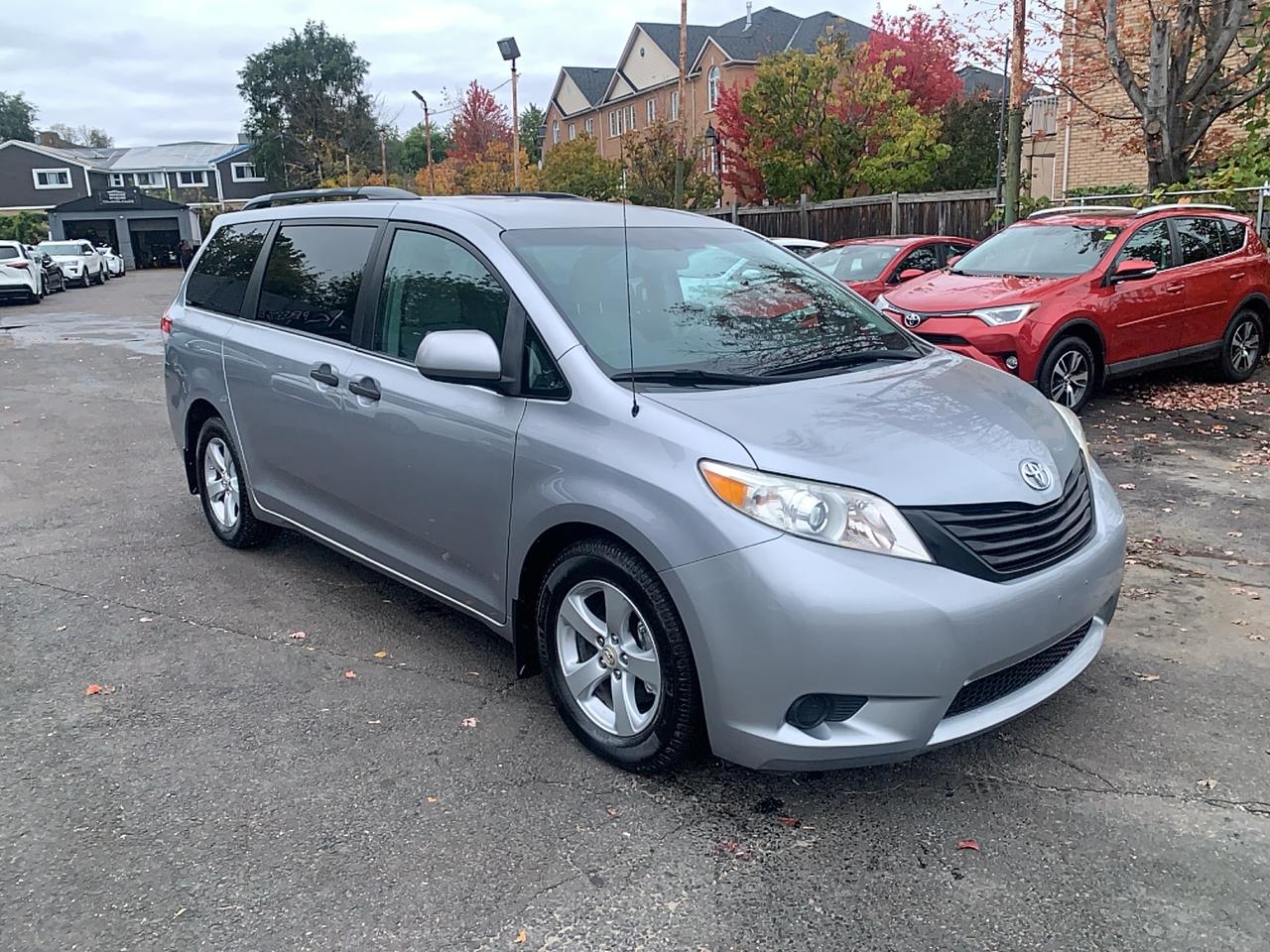 2012 Toyota Sienna