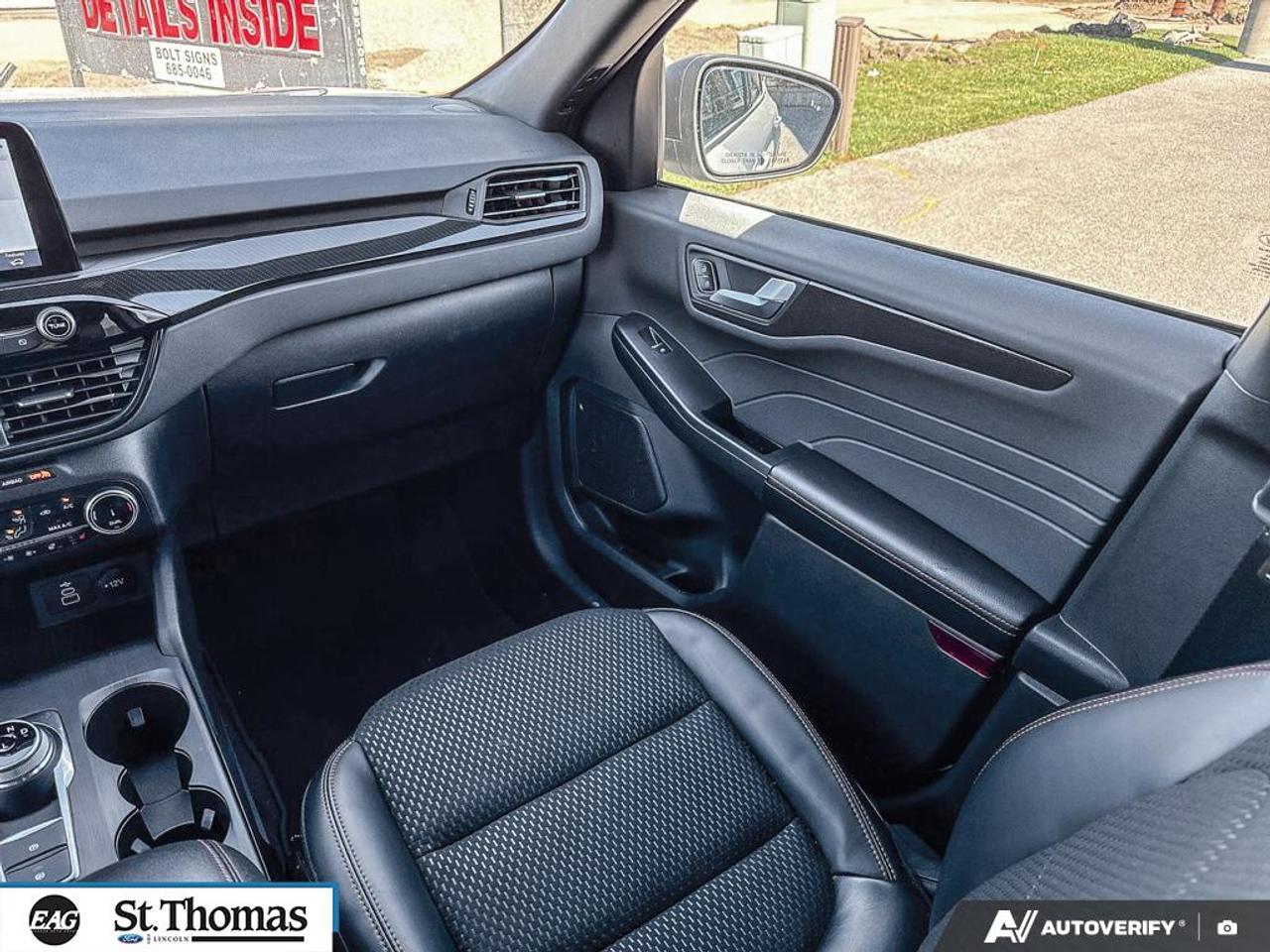 2024 Ford Escape ST-Line Photo