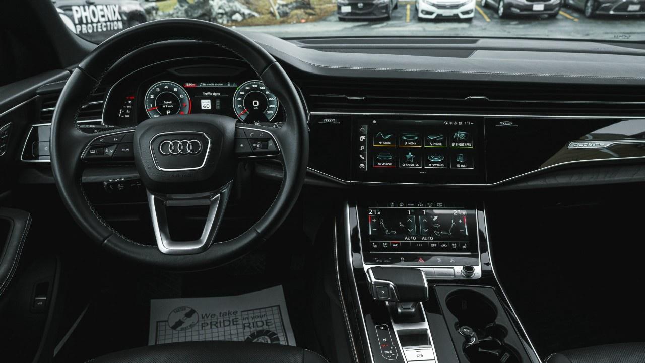 2022 Audi Q8 Technik 55 TFSI quattro Photo