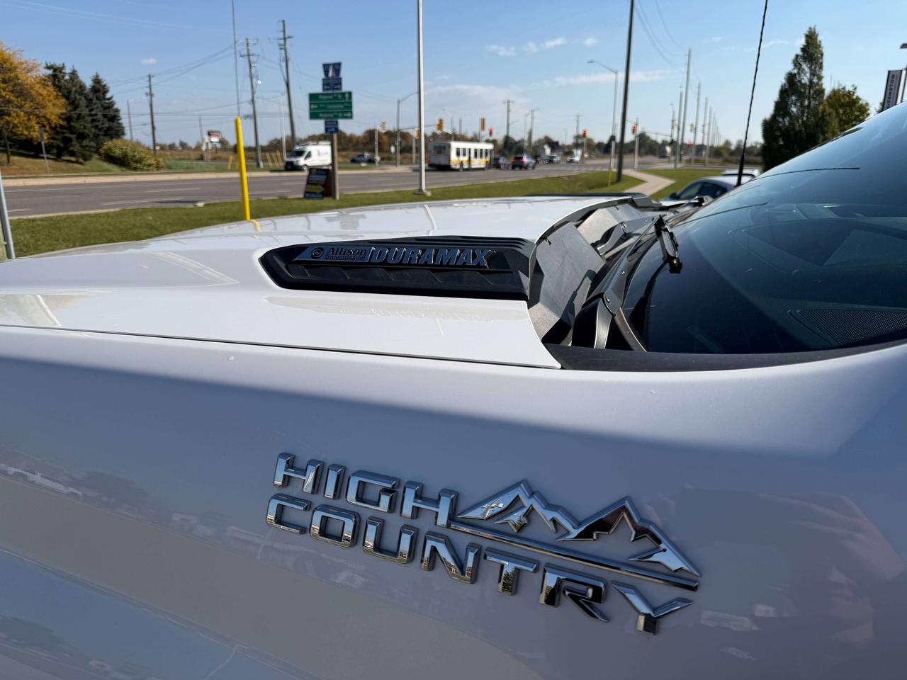 2023 Chevrolet Silverado 2500 High Country   DURAMAX   SUNROOF   VNT SEAT Photo4