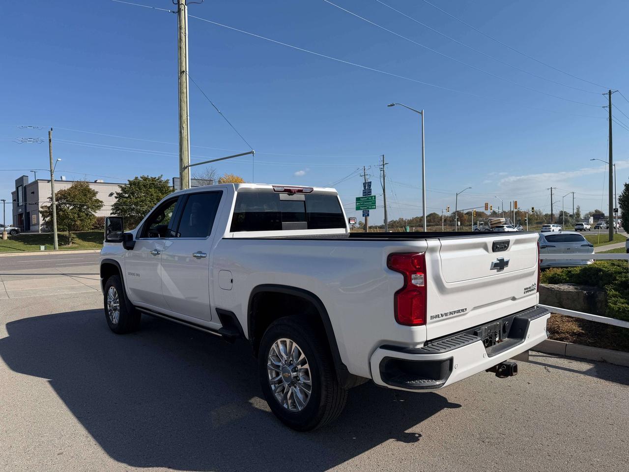 2023 Chevrolet Silverado 2500 High Country   DURAMAX   SUNROOF   VNT SEAT Photo2