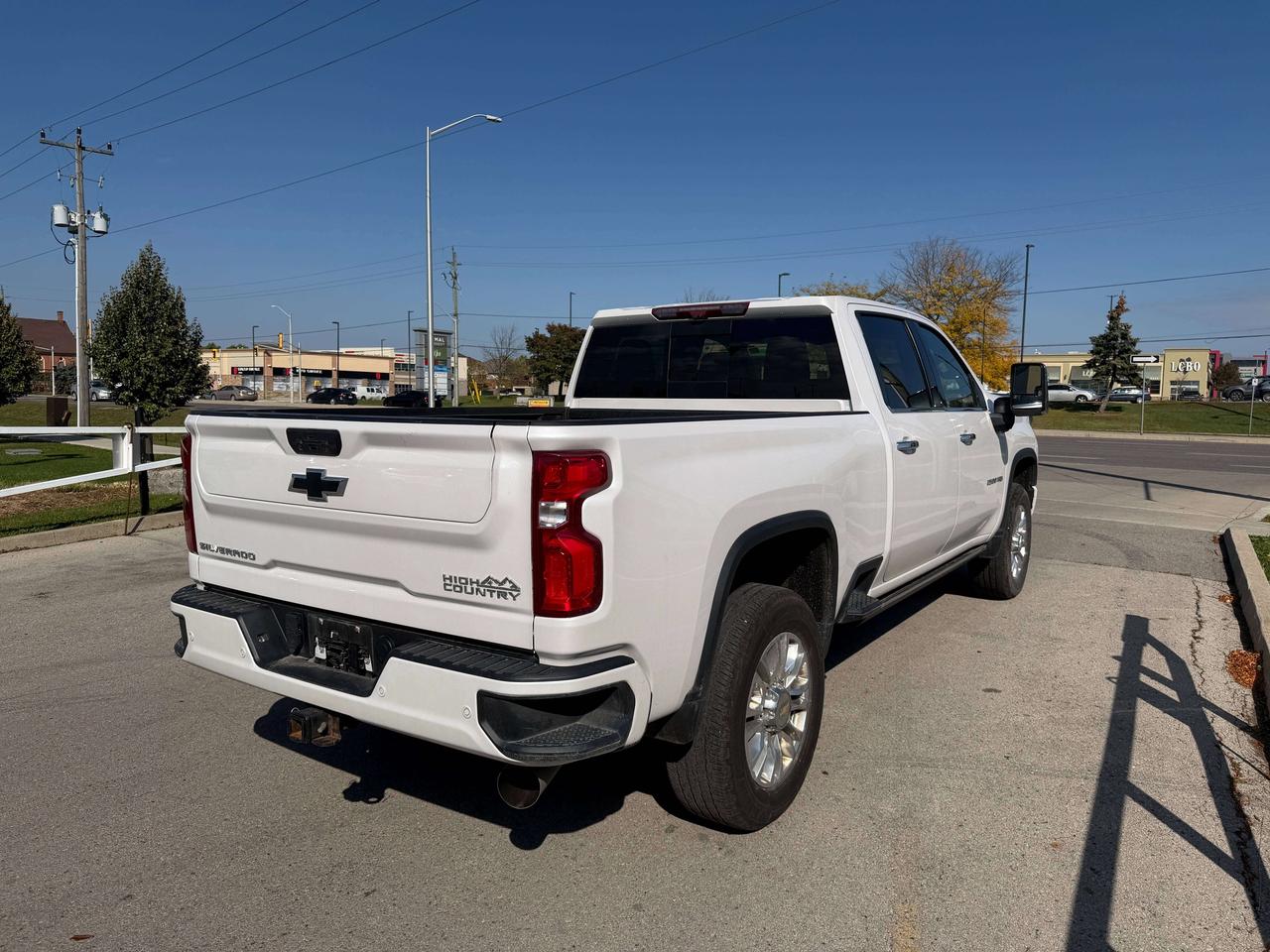 2023 Chevrolet Silverado 2500 High Country   DURAMAX   SUNROOF   VNT SEAT Photo3