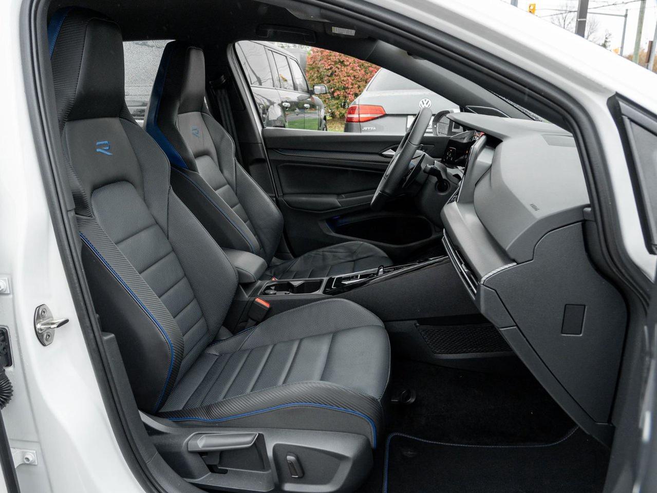 2023 Volkswagen Golf R 2.0T 7Sp at DSG w/Tip Photo