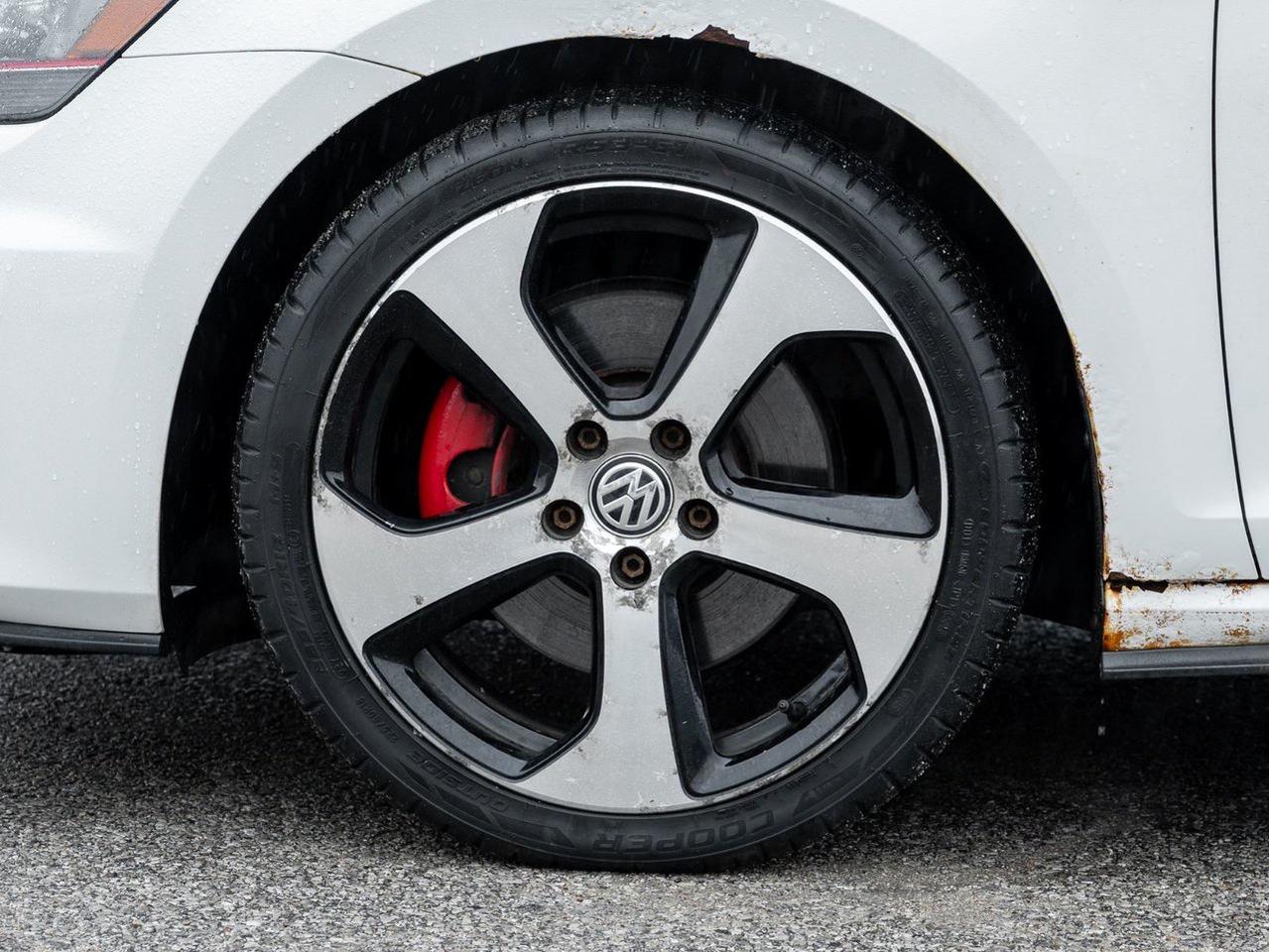 2015 Volkswagen Golf GTI Autobahn Photo