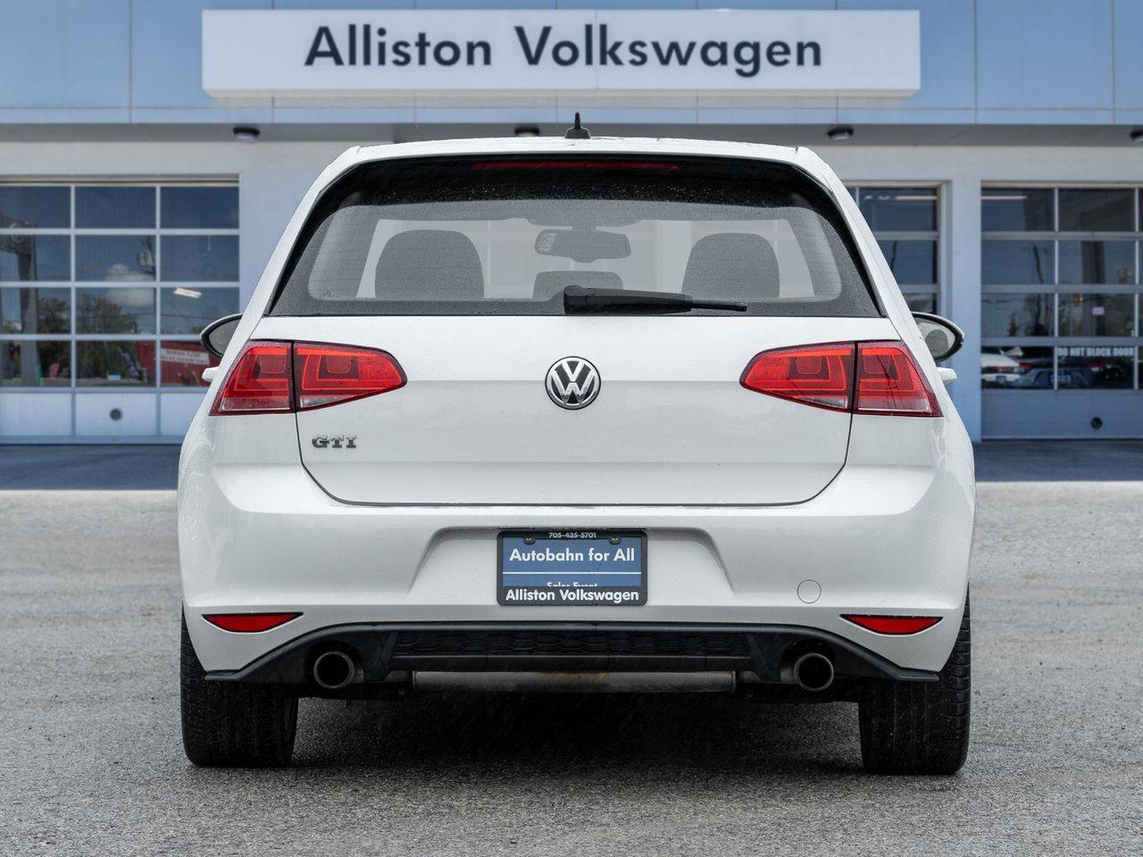 2015 Volkswagen Golf GTI Autobahn Photo
