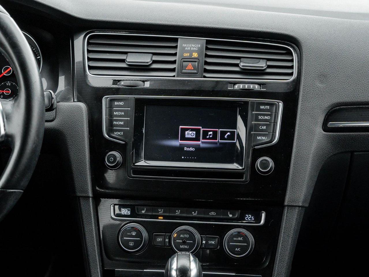 2015 Volkswagen Golf GTI Autobahn Photo
