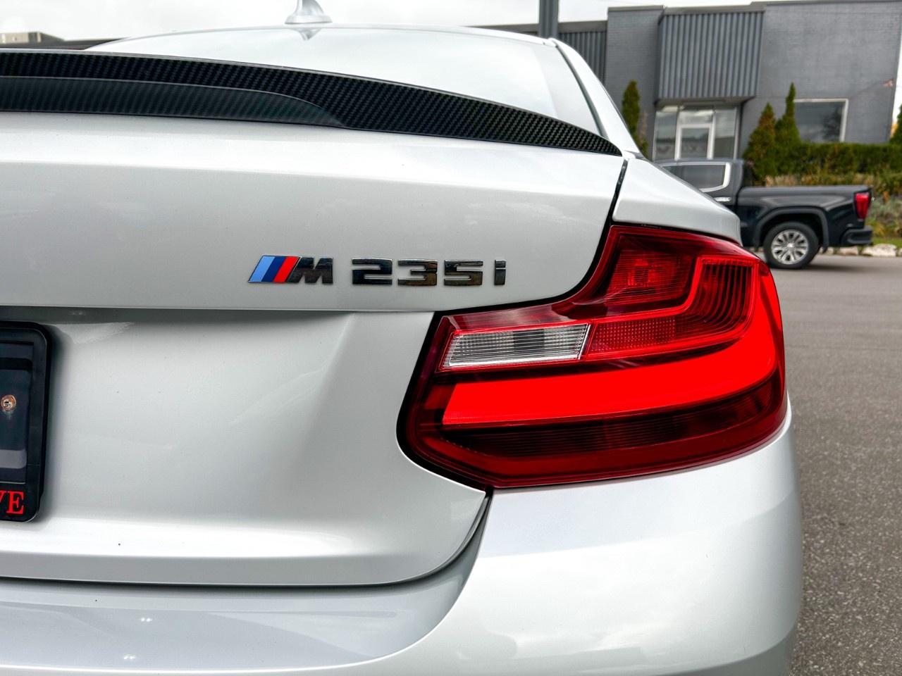 2016 BMW 2 Series M235i xDrive Coupe / M Perf.Exhaust / One Owner Photo
