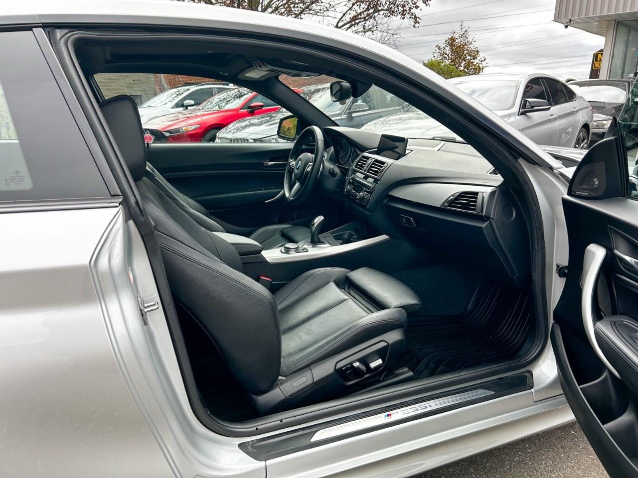 2016 BMW 2 Series M235i xDrive Coupe / M Perf.Exhaust / One Owner Photo