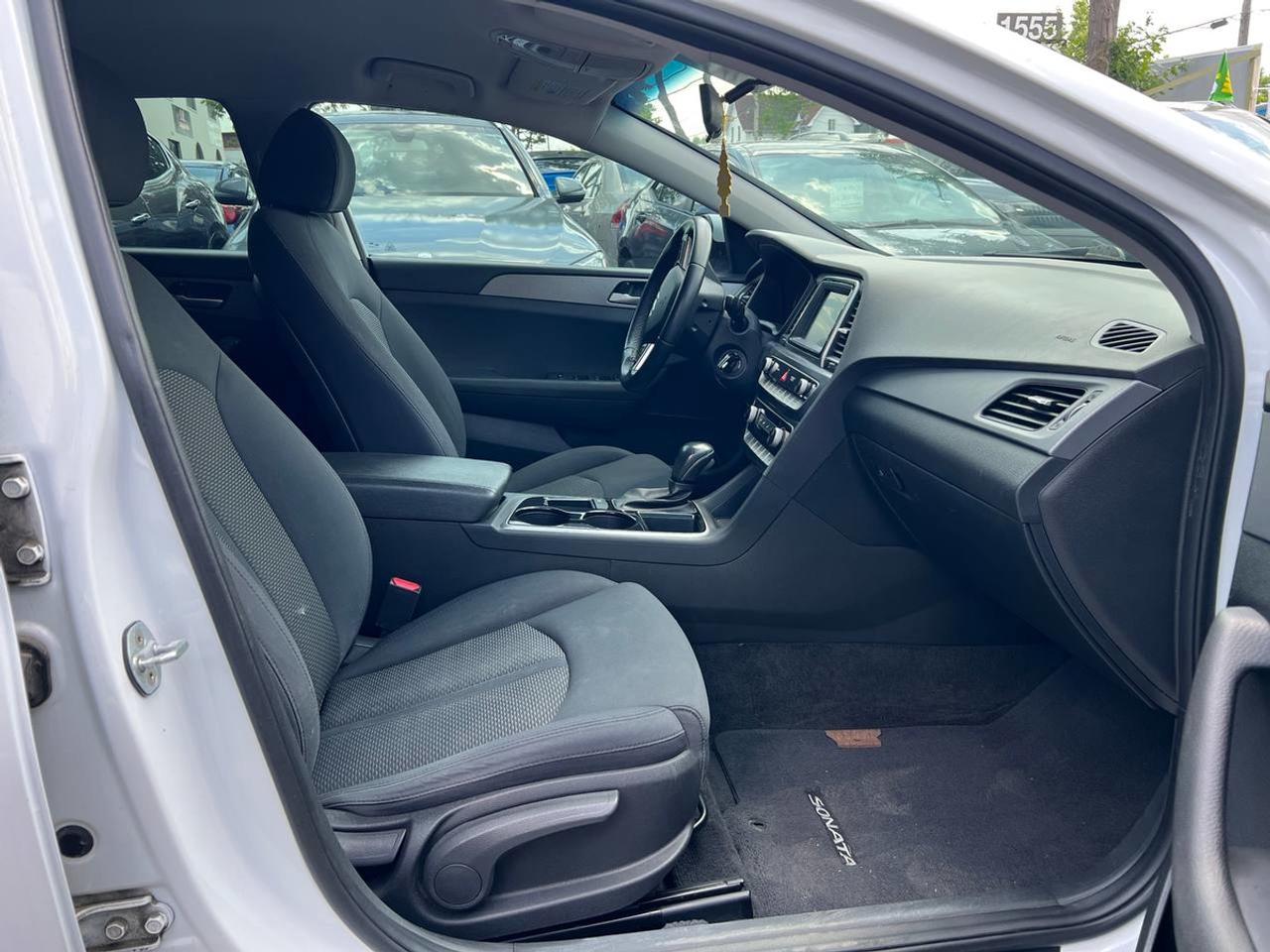 2018 Hyundai Sonata SE Photo