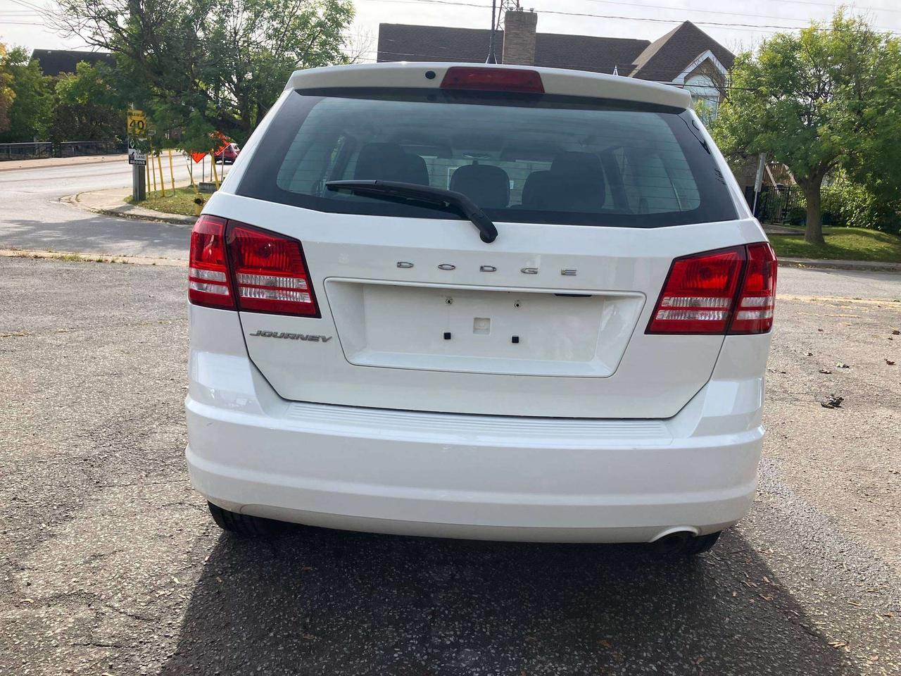 2018 Dodge Journey Canada Value Pkg Photo3