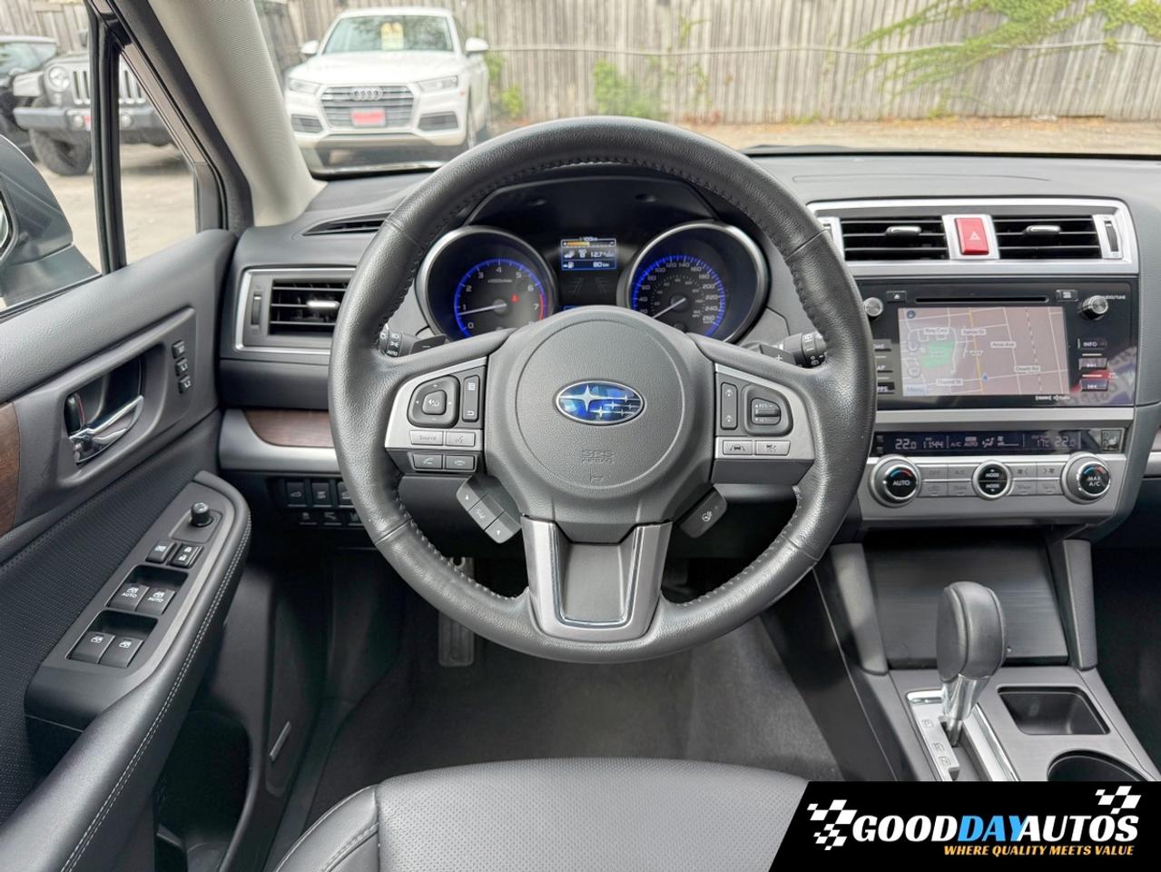 2017 Subaru Outback 3.6R Limited ONE OWNER DEALER SERVICED CLEAN CARFX Photo