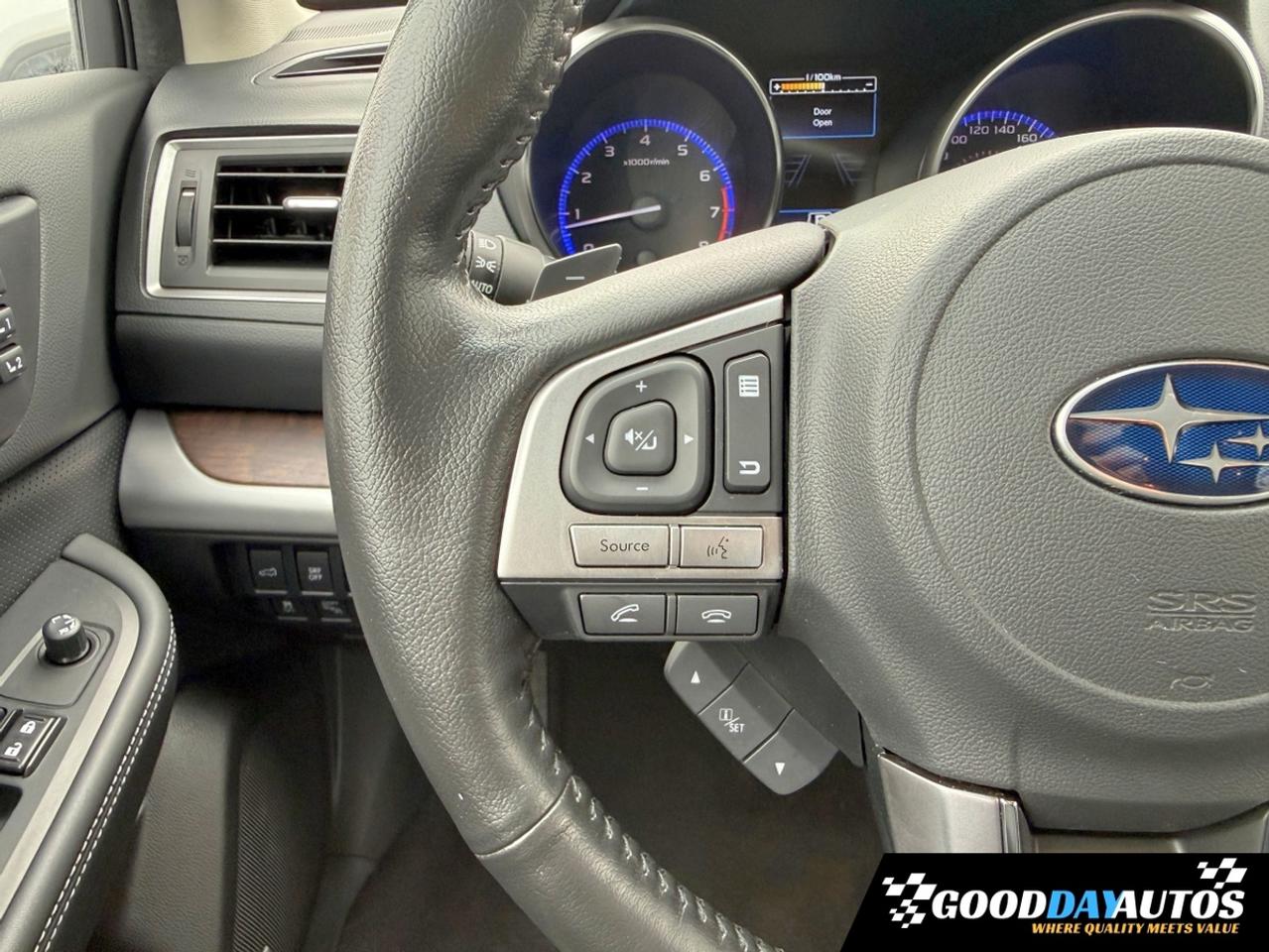 2017 Subaru Outback 3.6R Limited ONE OWNER DEALER SERVICED CLEAN CARFX Photo