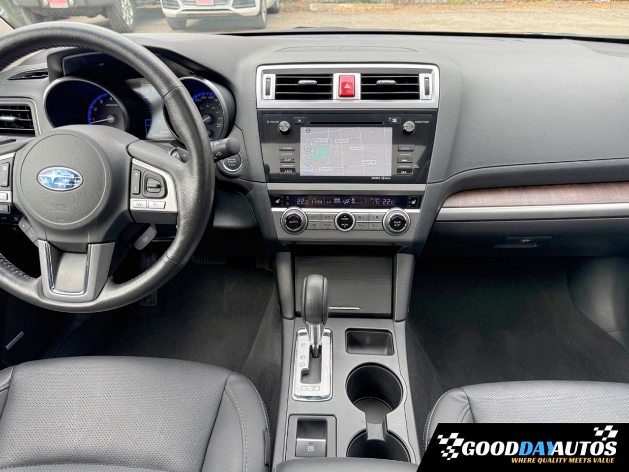 2017 Subaru Outback 3.6R Limited ONE OWNER DEALER SERVICED CLEAN CARFX Photo