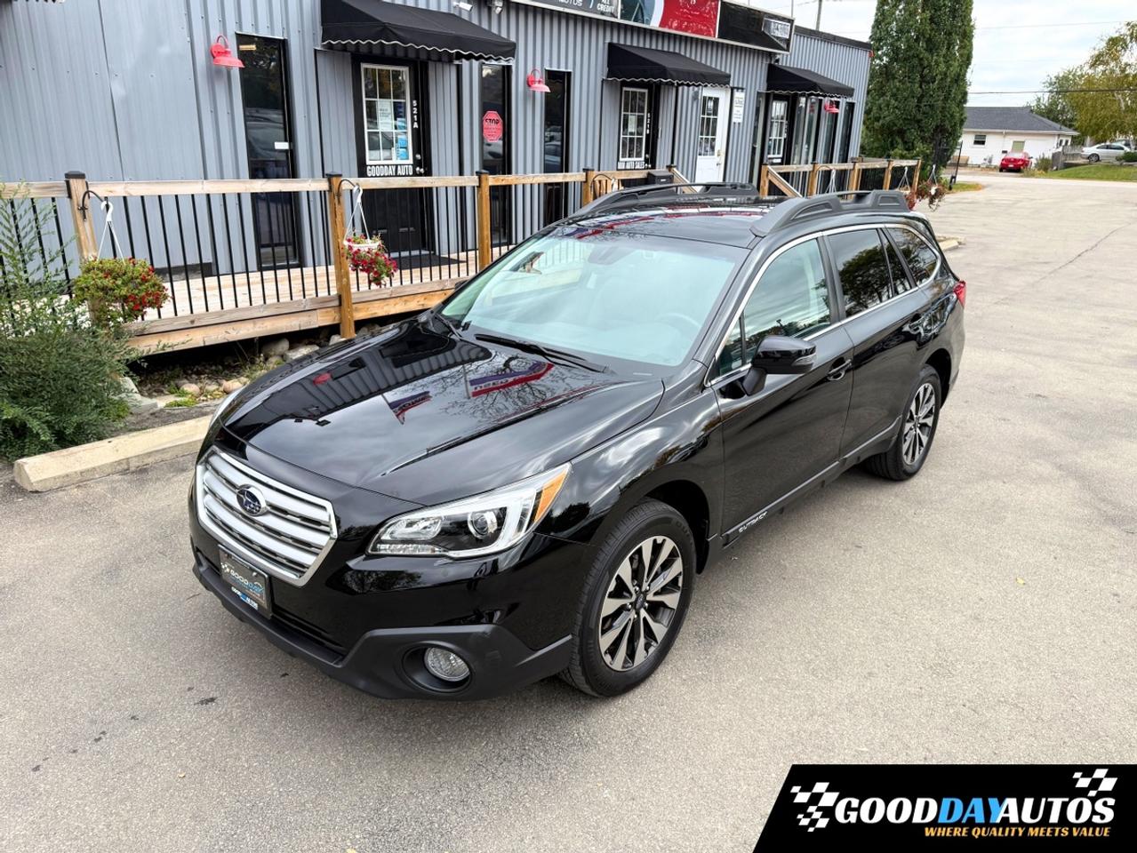 2017 Subaru Outback 3.6R Limited ONE OWNER DEALER SERVICED CLEAN CARFX Photo