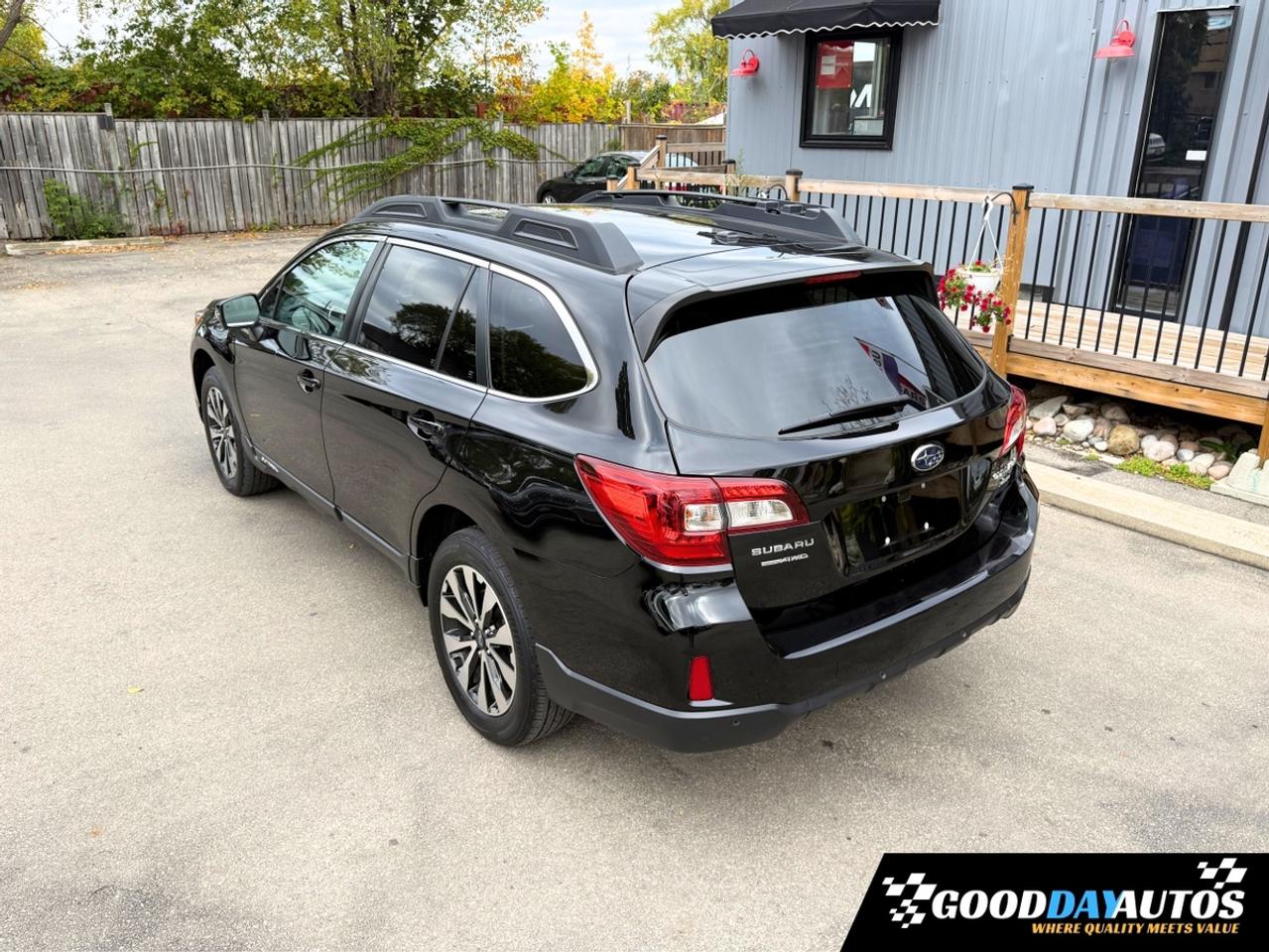 2017 Subaru Outback 3.6R Limited ONE OWNER DEALER SERVICED CLEAN CARFX Photo