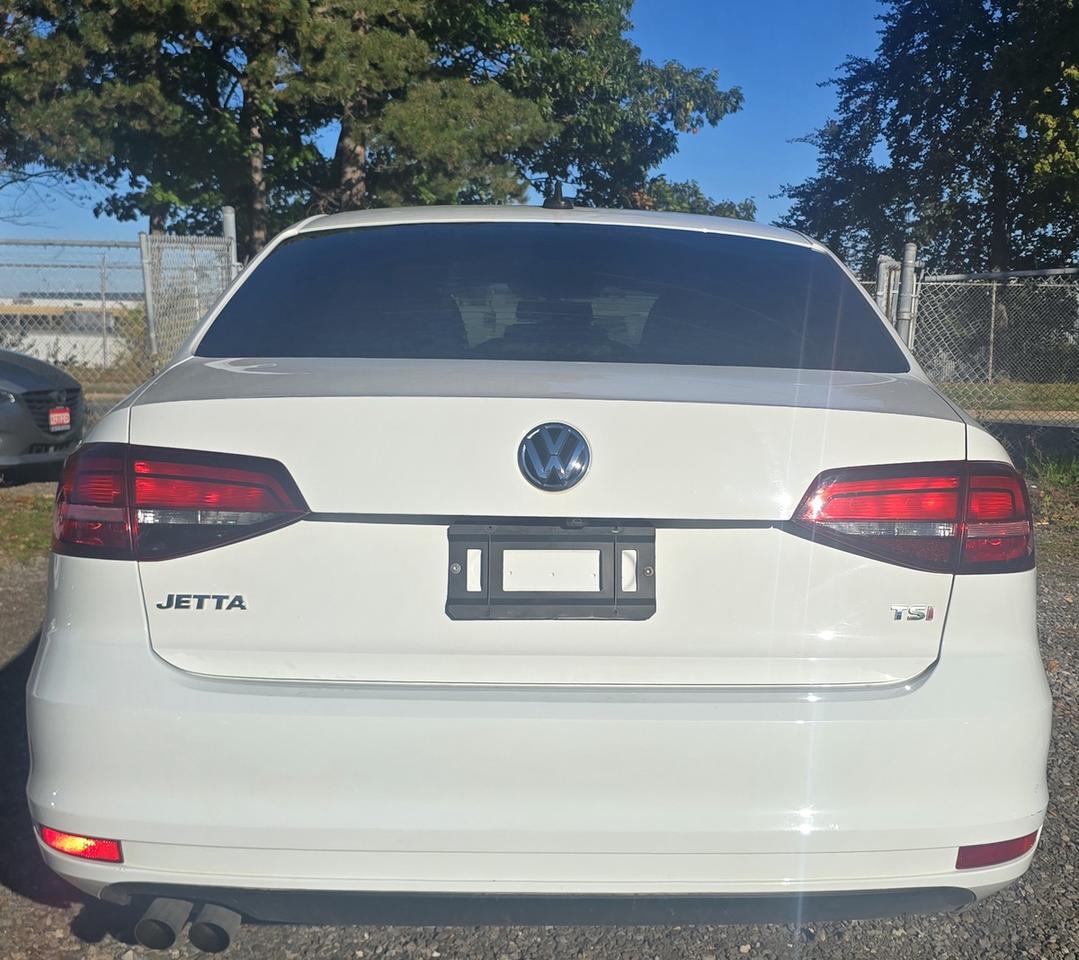 2016 Volkswagen Jetta SE Photo