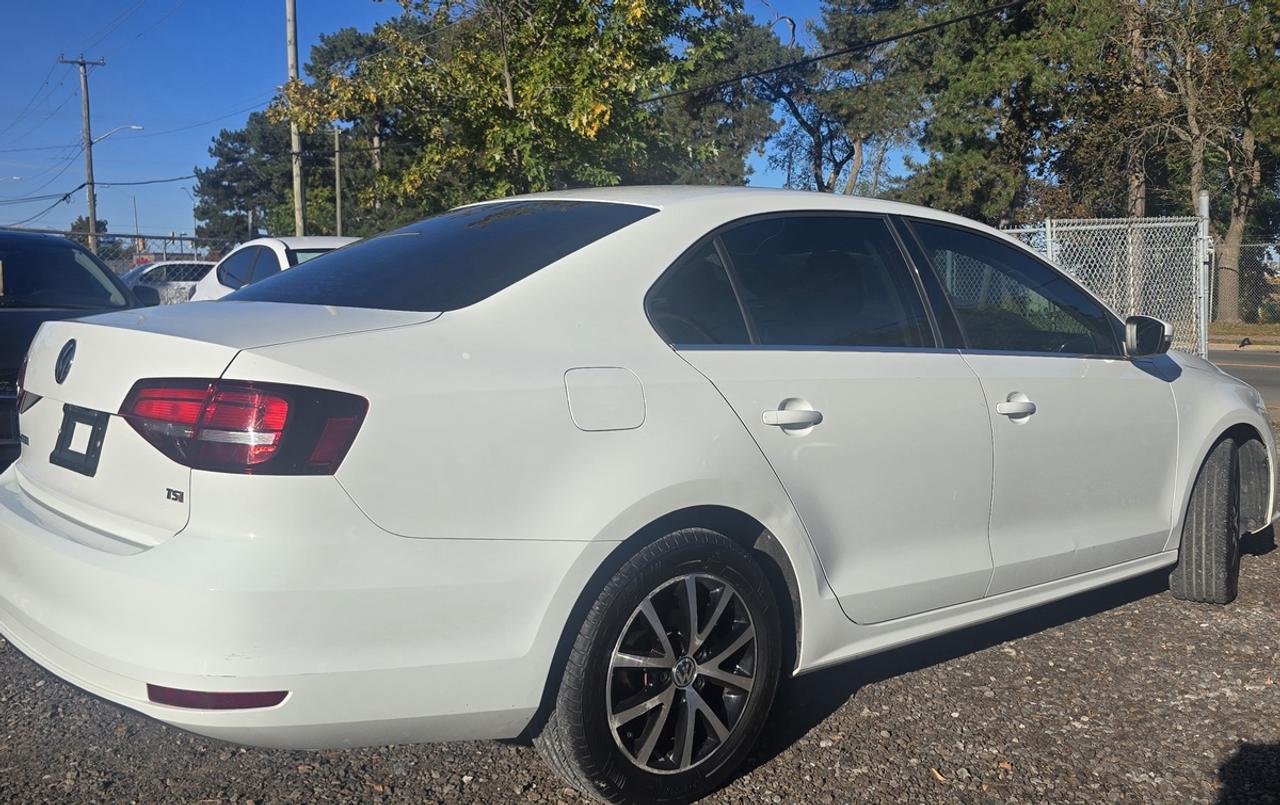2016 Volkswagen Jetta SE Photo