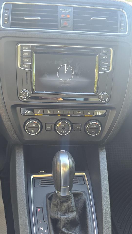 2016 Volkswagen Jetta SE Photo