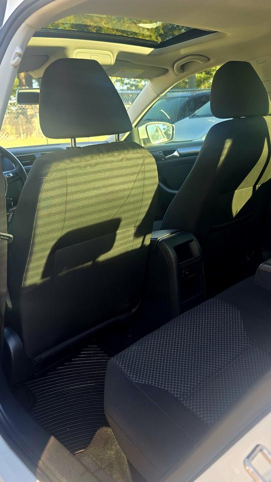 2016 Volkswagen Jetta SE Photo