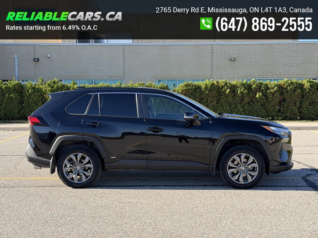 2024 Toyota RAV4 Hybrid HYBRID XLE | AWD | Leather | Clean Carfax | Sunroo Photo