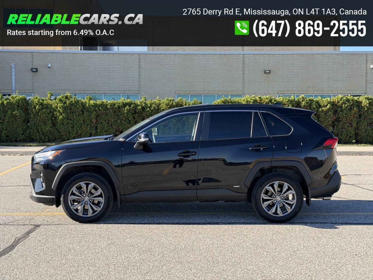2024 Toyota RAV4 Hybrid HYBRID XLE | AWD | Leather | Clean Carfax | Sunroo Photo