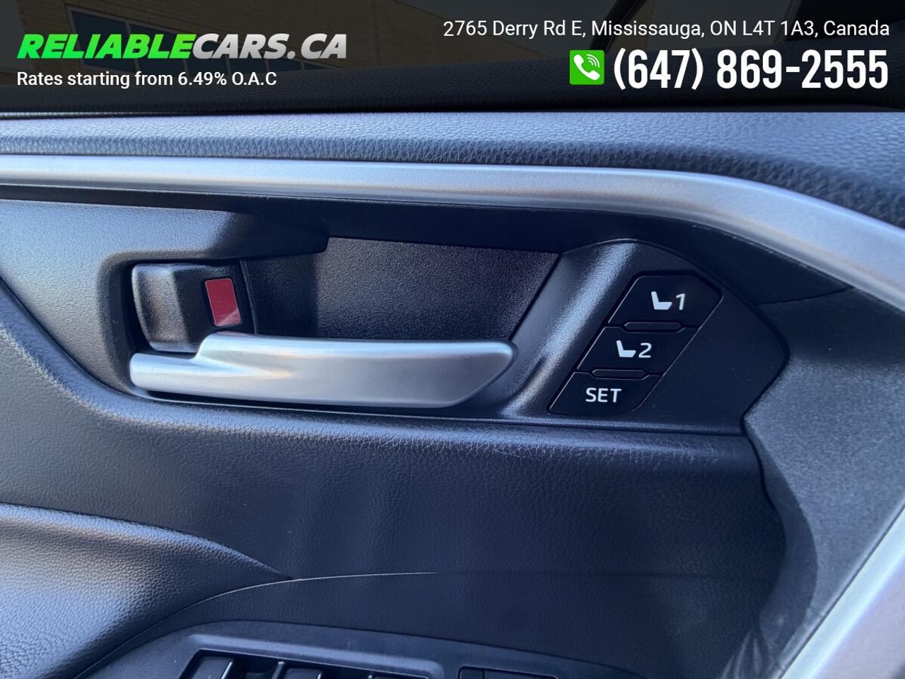 2024 Toyota RAV4 Hybrid HYBRID XLE | AWD | Leather | Clean Carfax | Sunroo Photo