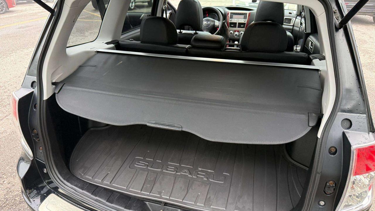 2010 Subaru Forester 2.5X - Limited- AWD - LEATHER SEATS - SUNROOF Photo