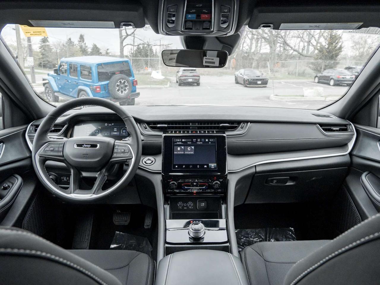 2026 Jeep Grand Cherokee Laredo X Photo