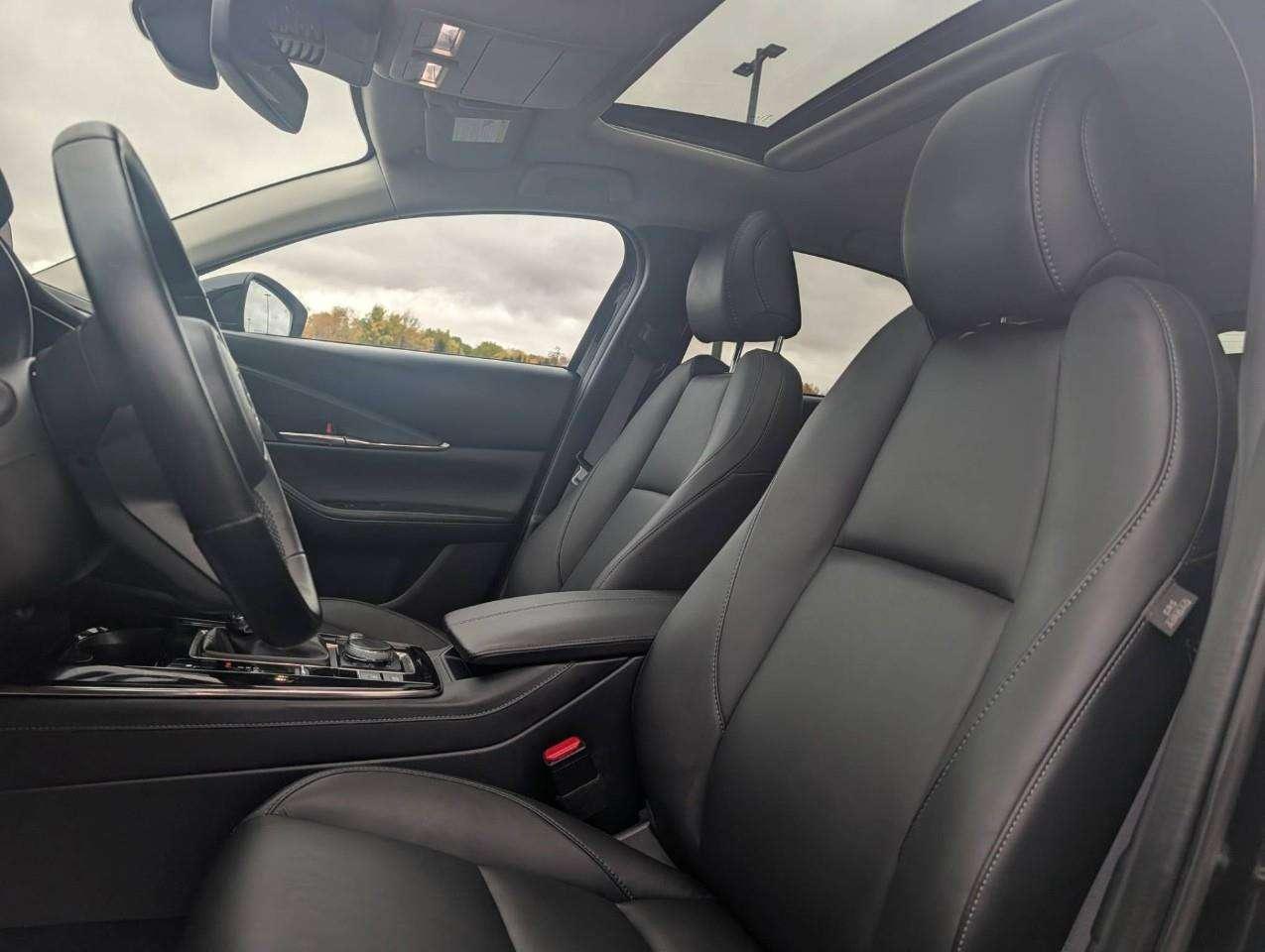 2024 Mazda CX-30 GS Photo1