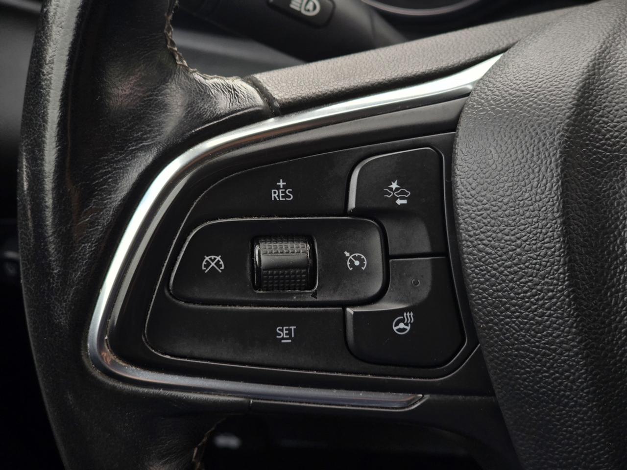 2021 Buick Encore GX Essence | Clean Carfax! Photo