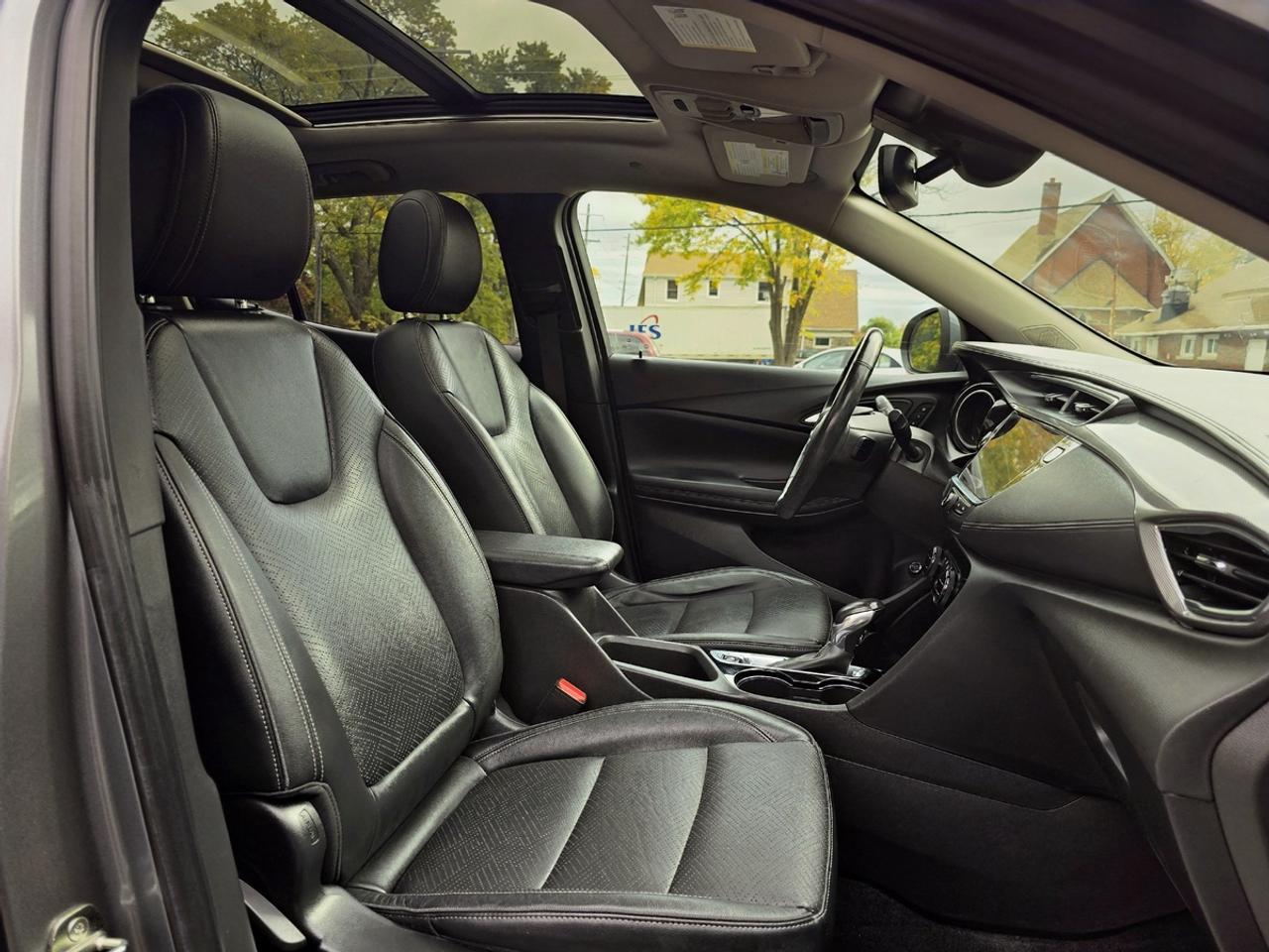 2021 Buick Encore GX Essence | Clean Carfax! Photo