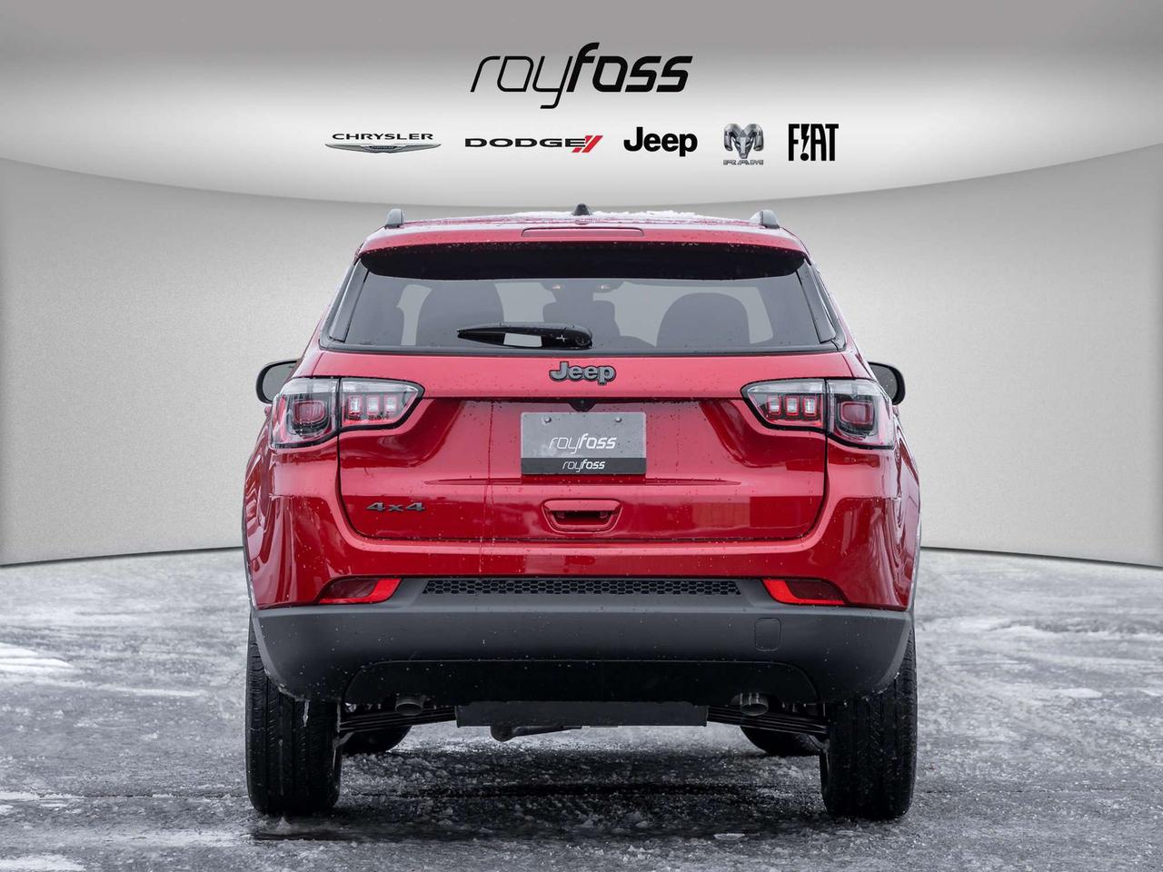 2026 Jeep Compass NORTH Photo4