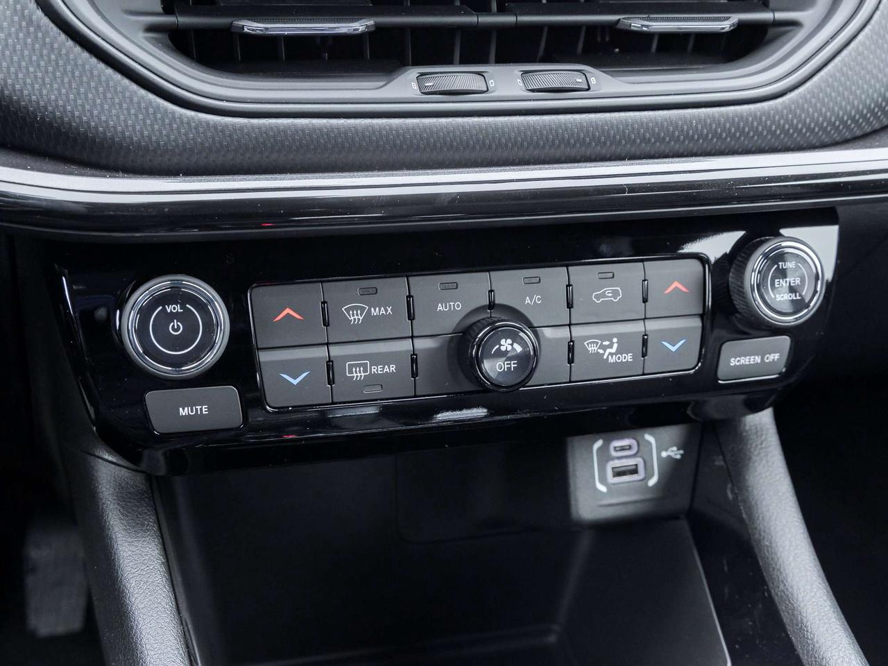 2026 Jeep Compass NORTH Photo