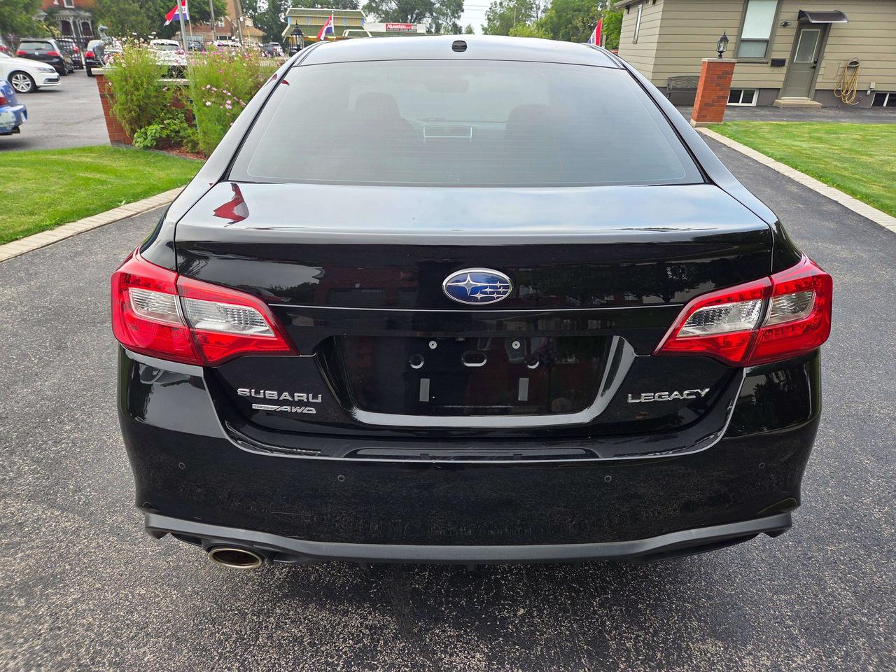 2018 Subaru Legacy Sport Photo3