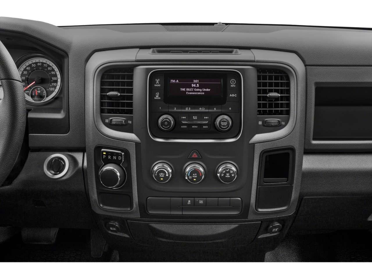 2021 RAM 1500 CREW   HEMI   20 inch wheels Photo