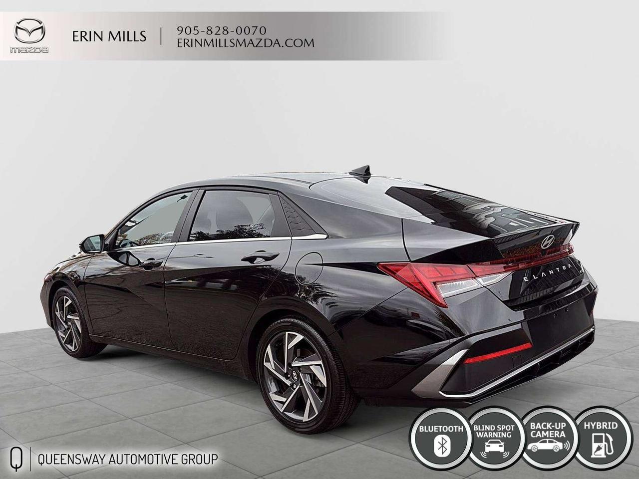 2025 Hyundai Elantra HYBRID // CLEAN CARFAX // ONE OWNER Photo