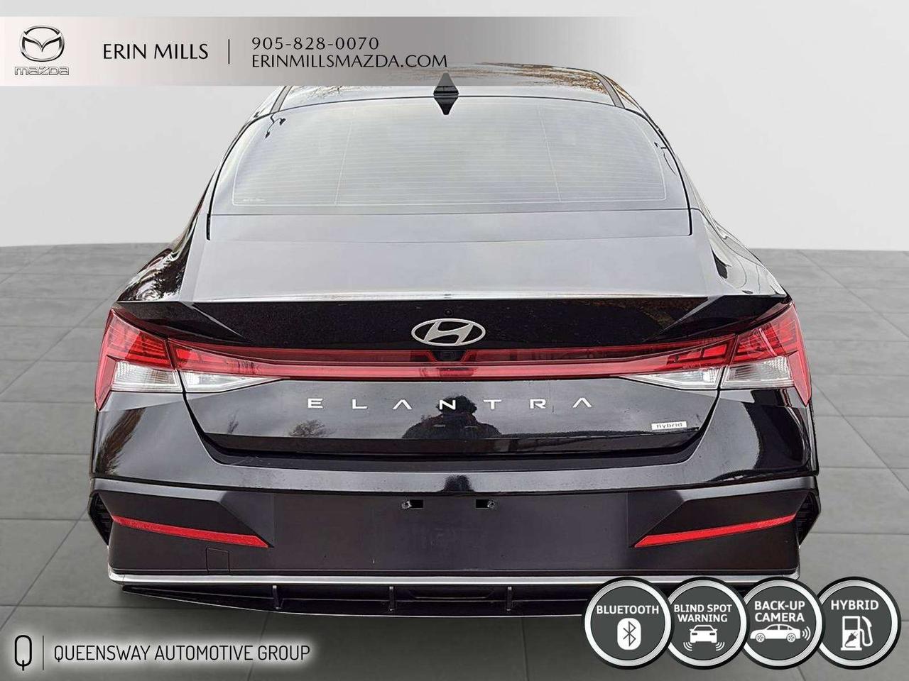 2025 Hyundai Elantra HYBRID // CLEAN CARFAX // ONE OWNER Photo