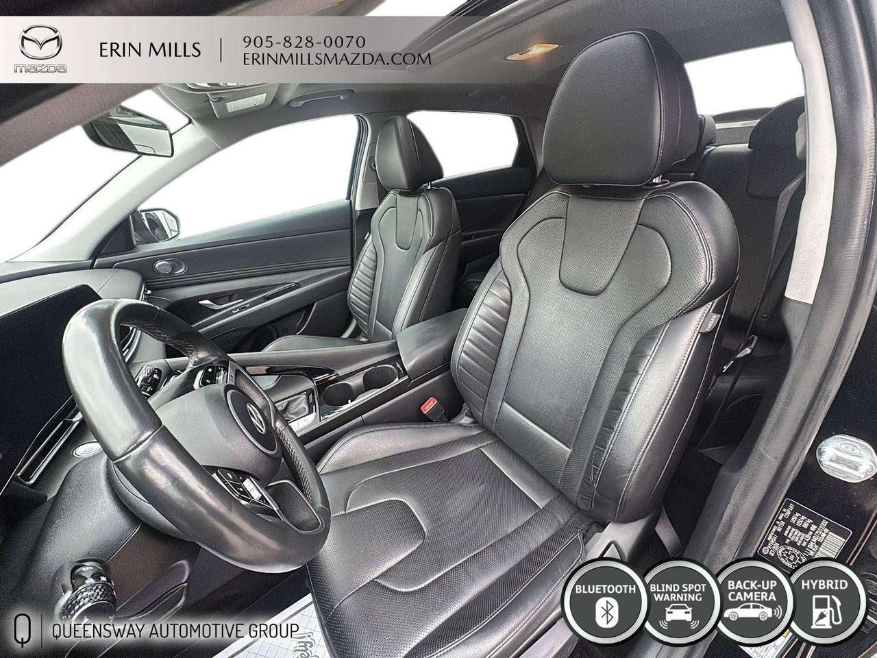 2025 Hyundai Elantra HYBRID // CLEAN CARFAX // ONE OWNER Photo